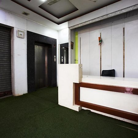 Oyo 44174 Hotel Mid Town Prime Harthala Ngoại thất bức ảnh