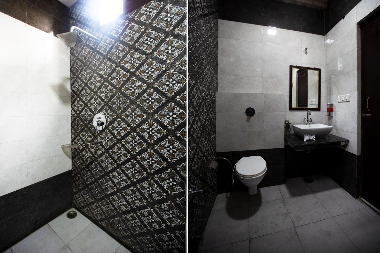 Oyo 44174 Hotel Mid Town Prime Harthala Ngoại thất bức ảnh