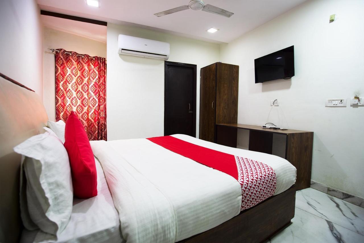 Oyo 44174 Hotel Mid Town Prime Harthala Ngoại thất bức ảnh